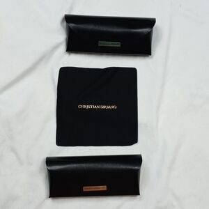 Christian Siriano3 piece glasses cases with one glasses wipe